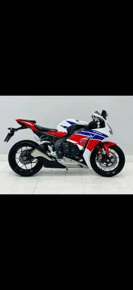 HONDA CBR 1000RR FIREBLADE 